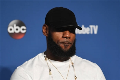 LeBron James Poster 3410995