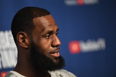 LeBron James Poster 3411030