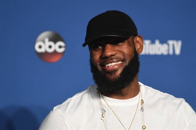 LeBron James Poster 3411086