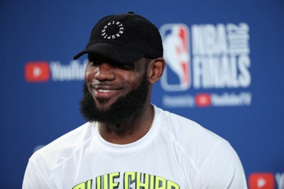LeBron James Poster 3411119