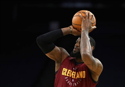 LeBron James Poster 3411137