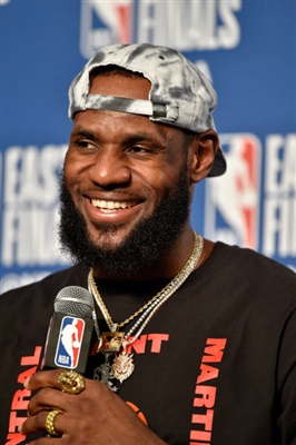 LeBron James Poster 3411326