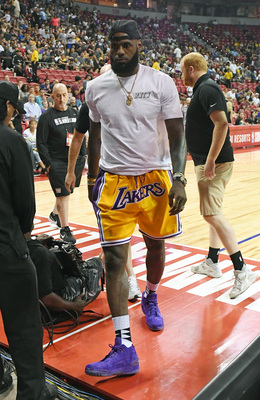 Lebron James Poster 3964315