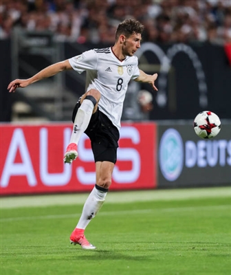 Leon Goretzka Poster 3345842