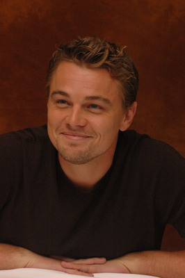 Leonardo DiCaprio Poster 2237684