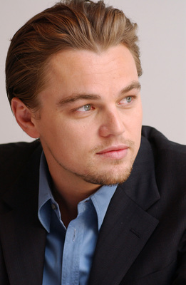 Leonardo DiCaprio Poster 2394485
