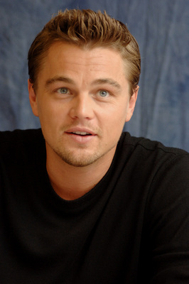 Leonardo DiCaprio Poster 2402198