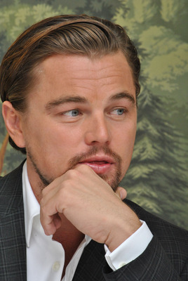 Leonardo DiCaprio Poster 2491217