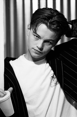 Leonardo DiCaprio Poster 2586307