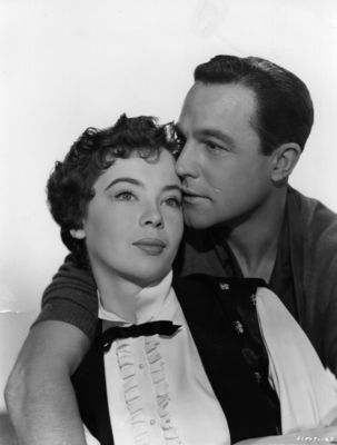 Leslie Caron Poster 2683032
