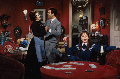 Leslie Caron Poster 2683078