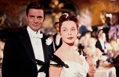 Leslie Caron Poster 2683160