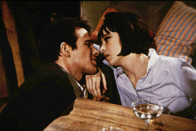 Leslie Caron Poster 2683240