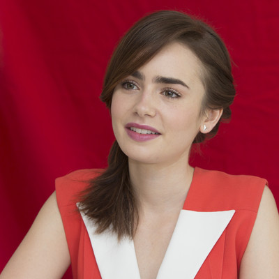 Lily Collins Poster 2362180