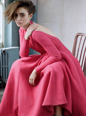 Lily Collins Poster 2436130