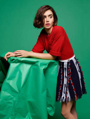 Lily Collins Poster 2467209