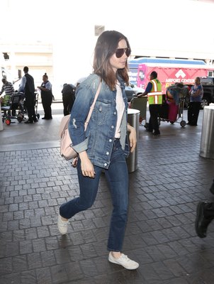 Lily Collins Poster 2706372