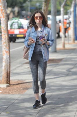 Lily Collins Poster 2706382