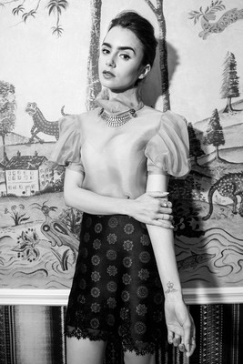 Lily Collins Poster 2732851