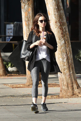 Lily Collins Poster 2771194