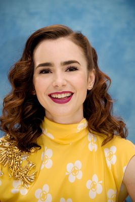 Lily Collins Poster 2771197