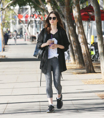 Lily Collins Poster 2771198