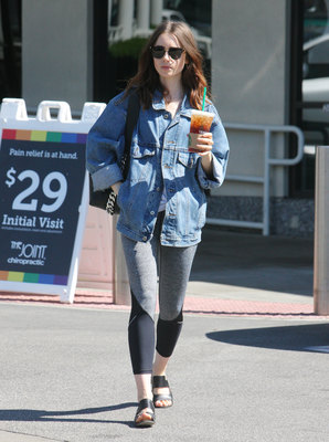 Lily Collins Poster 2771241