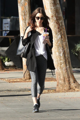 Lily Collins Poster 2771263