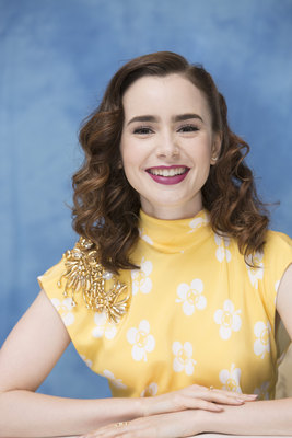 Lily Collins Poster 2771277