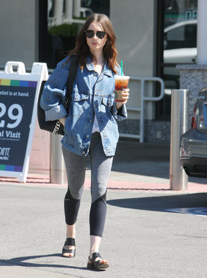 Lily Collins Poster 2771295