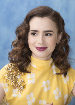 Lily Collins Poster 2771296