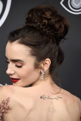 Lily Collins Poster 2821448