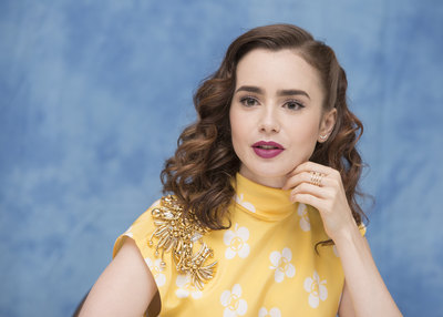 Lily Collins Poster 2821462