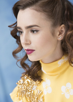 Lily Collins Poster 2821490
