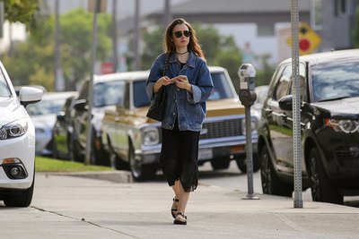 Lily Collins Poster 2821563