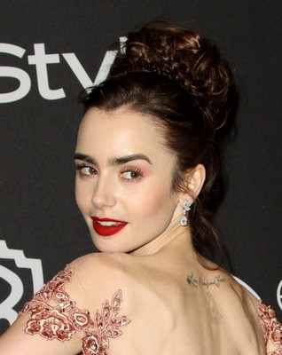 Lily Collins Poster 2821589