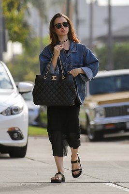 Lily Collins Poster 2821651