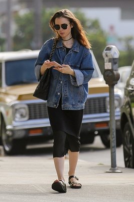 Lily Collins Poster 2821692