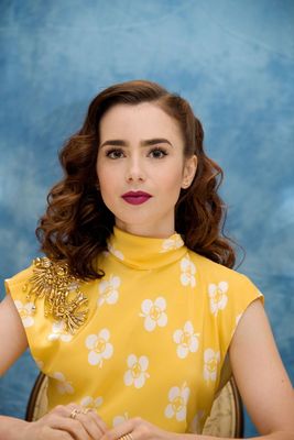 Lily Collins Poster 2821708