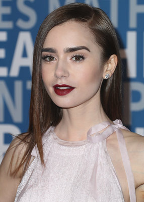 Lily Collins Poster 2888767