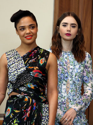 Lily Collins Poster 2888769