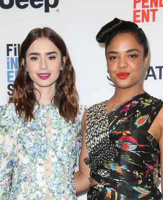 Lily Collins Poster 2888781