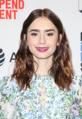 Lily Collins Poster 2888782