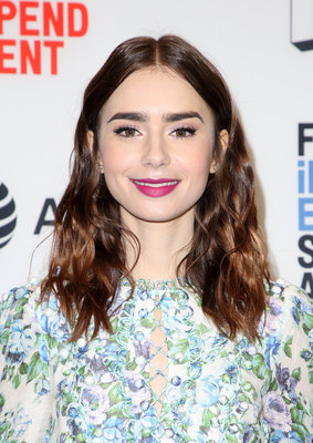 Lily Collins Poster 2888783