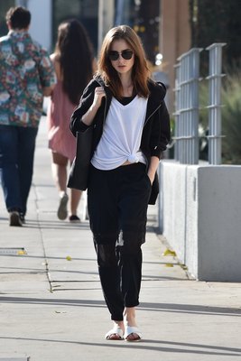 Lily Collins Poster 2888842