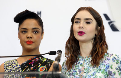 Lily Collins Poster 2888850