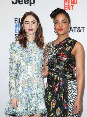 Lily Collins Poster 2888877