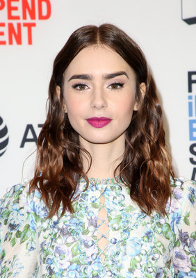 Lily Collins Poster 2888882