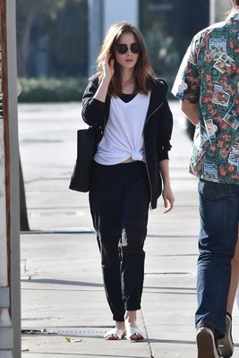 Lily Collins Poster 2888888