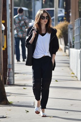 Lily Collins Poster 2888893